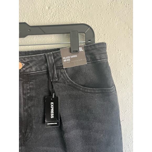 Express Woman Mid Rise Washed Black Pleated Baggy Tapered Jeans, Size 8L - Picture 8 of 12